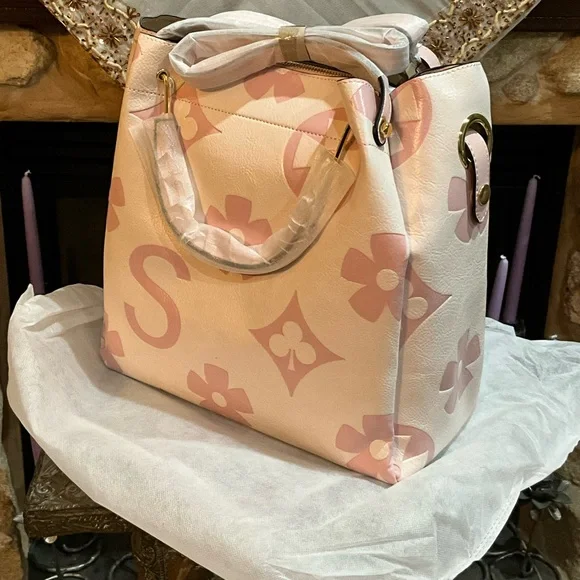 Elegant Flower Embossed Handbag, Fashionable Satchel Bag - Picture 7 of 7